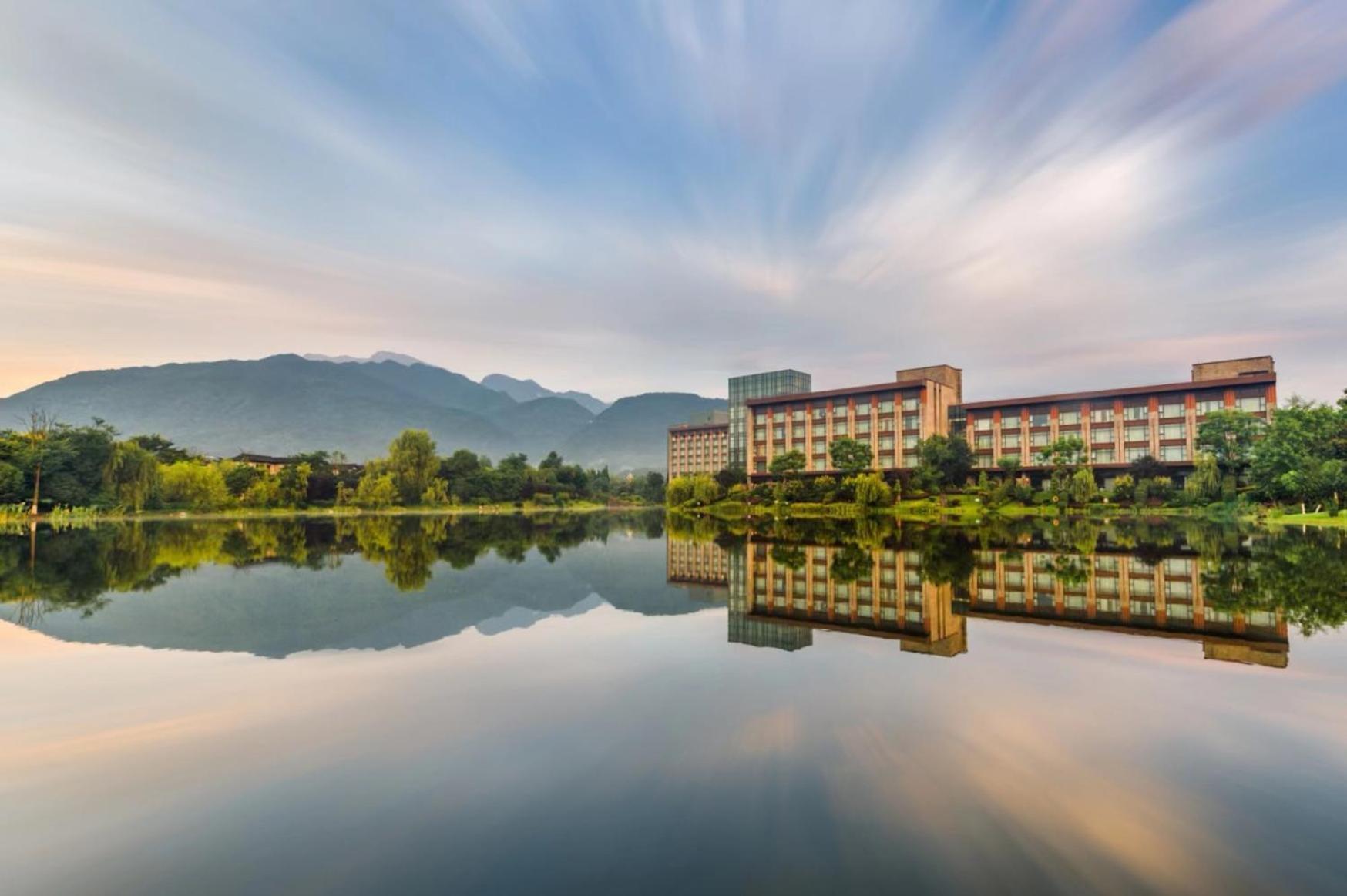 Le Méridien Emei Mountain Resort Emeishan Extérieur photo