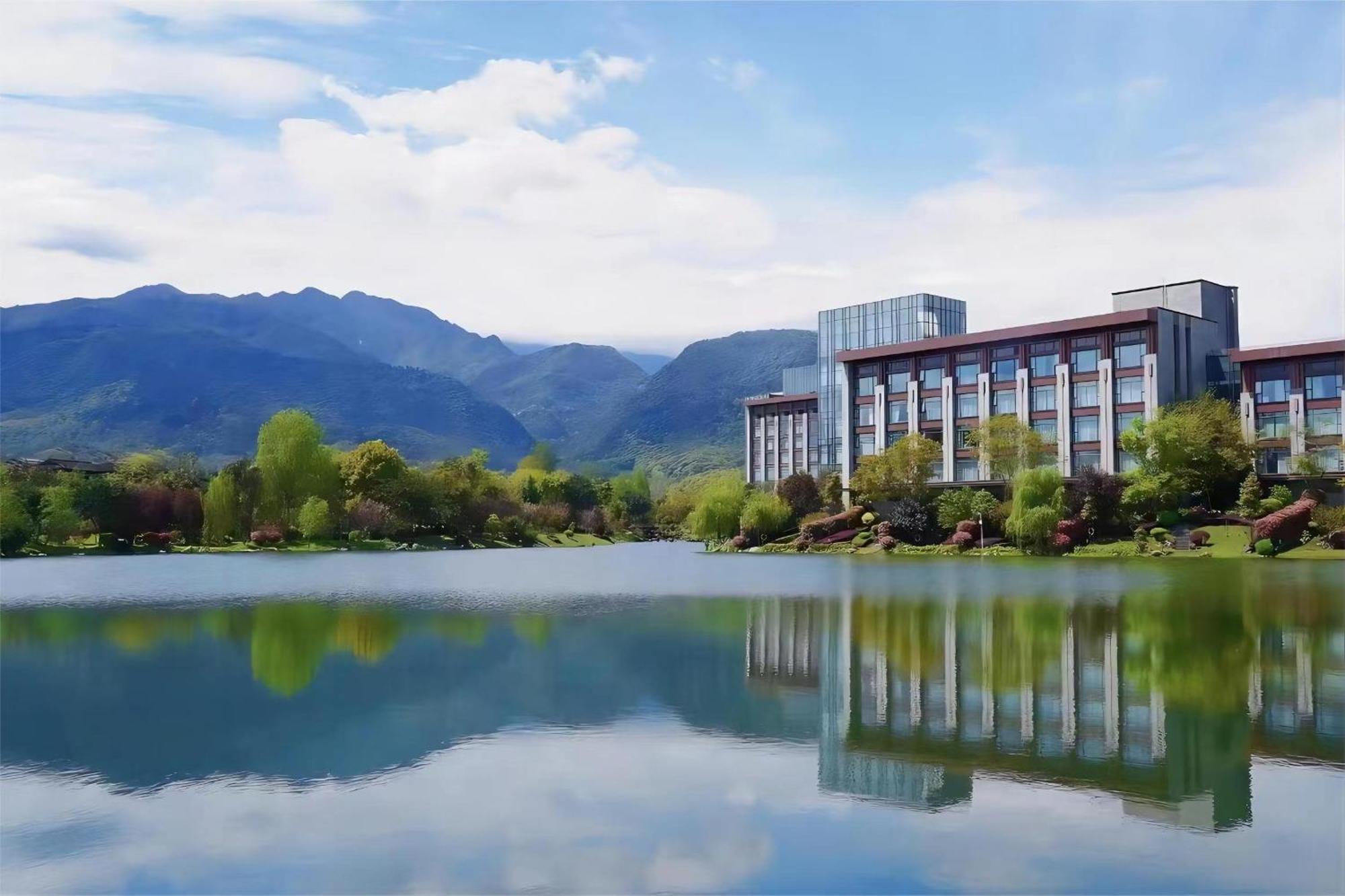 Le Méridien Emei Mountain Resort Emeishan Extérieur photo